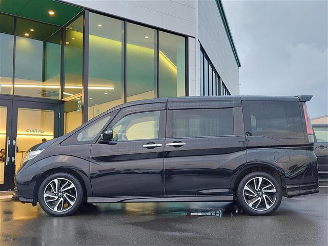 ステップワゴンスパーダ スパーダ・クールスピリット　純正９インチディーラーナビ　ナビ装着用スペシャルパッケージ　フリップダウンモニター　ＥＴＣ　両側パワースライドドア　わくわくゲート　バックカメラ　ドライブレコーダー　コンフォートビューパッケージ（47枚目）