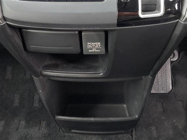 ステップワゴンスパーダ スパーダ　ホンダセンシング　ナビ装着スペシャルパッケージ　純正ナビ　ＥＴＣ　両側パワースライドドア　ホンダセンシング　わくわくゲート　コンフォートビューパッケージ　純正１６インチアルミホイール　レーダークルーズコントロール（12枚目）