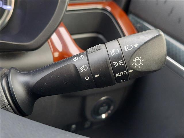 ムーヴ カスタム　Ｘ　ハイパーＳＡＩＩ　スマートアシスト２　純正８インチナビ　社外ドライブレコーダー　バックカメラ　ＥＴＣ　ＵＳＢ　ＨＤＭＩ　　　純正フロアマット　純正アルミホイール　ドアバイザー　ＬＥＤヘッドライト　ブレーキサポート（19枚目）