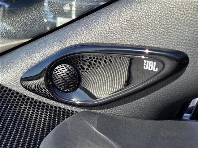 ＧＲカローラ ＲＺ　４ＷＤ　６ＭＴ　純正ディスプレイオーディオ　コネクトナビ　フルセグテレビ　トヨタセーフティセンス　純正ＢＢＳ製１８インチアルミホイール　カラードキャリパー　シートヒーター　ＥＴＣ２．０　ハンドルヒータ（7枚目）