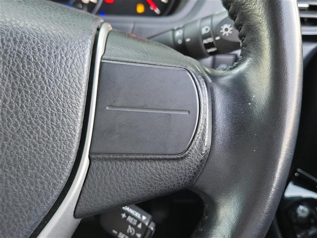 ヴォクシー ＺＳ　モデリスタエアロ　純正ナビ　フルセグ　バックカメラ　クルーズコントロール　パワースライドドア　衝突軽減ブレーキ　レーンキープアシスト　コーナーセンサー　オートマチックハイビーム　スマートキー　ＢＴ接続（16枚目）