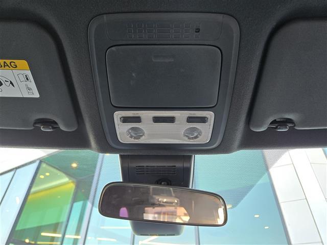 ヴォクシー ＺＳ　モデリスタエアロ　純正ナビ　フルセグ　バックカメラ　クルーズコントロール　パワースライドドア　衝突軽減ブレーキ　レーンキープアシスト　コーナーセンサー　オートマチックハイビーム　スマートキー　ＢＴ接続（20枚目）