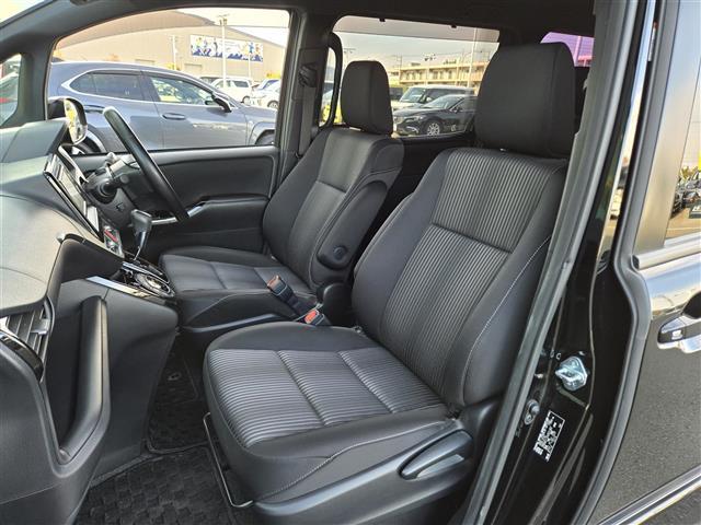 ヴォクシー ＺＳ　モデリスタエアロ　純正ナビ　フルセグ　バックカメラ　クルーズコントロール　パワースライドドア　衝突軽減ブレーキ　レーンキープアシスト　コーナーセンサー　オートマチックハイビーム　スマートキー　ＢＴ接続（26枚目）