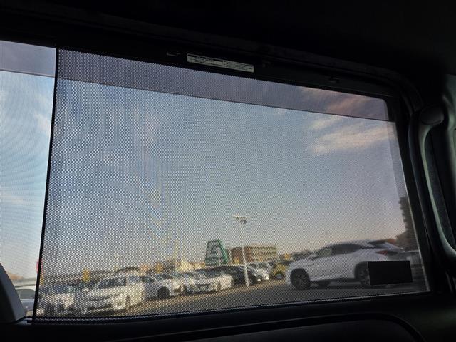 ヴォクシー ＺＳ　モデリスタエアロ　純正ナビ　フルセグ　バックカメラ　クルーズコントロール　パワースライドドア　衝突軽減ブレーキ　レーンキープアシスト　コーナーセンサー　オートマチックハイビーム　スマートキー　ＢＴ接続（30枚目）