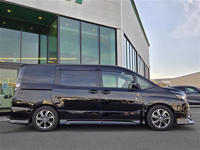 ヴォクシー ＺＳ　モデリスタエアロ　純正ナビ　フルセグ　バックカメラ　クルーズコントロール　パワースライドドア　衝突軽減ブレーキ　レーンキープアシスト　コーナーセンサー　オートマチックハイビーム　スマートキー　ＢＴ接続（36枚目）