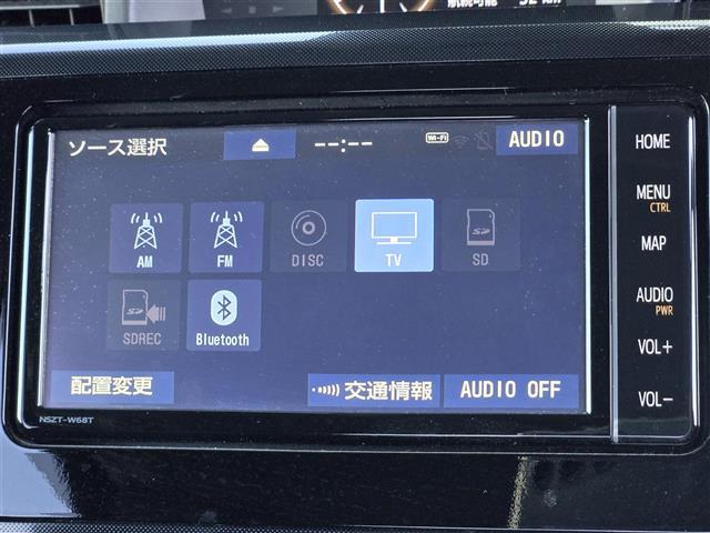ルーミー Ｇ　純正ナビ　後方カメラ　ＥＴＣ　両側電動スライドドア　衝突軽減ブレーキ　横滑り防止装置　アイドリングストップ　ＬＥＤヘッドライト　フォグランプ　コーナーセンサー　プッシュスタート　スマートキー　パワステ（4枚目）