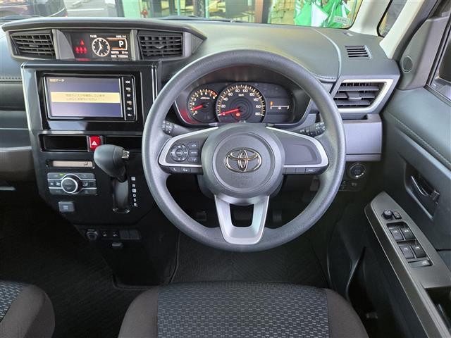 ルーミー Ｇ　純正ナビ　後方カメラ　ＥＴＣ　両側電動スライドドア　衝突軽減ブレーキ　横滑り防止装置　アイドリングストップ　ＬＥＤヘッドライト　フォグランプ　コーナーセンサー　プッシュスタート　スマートキー　パワステ（7枚目）