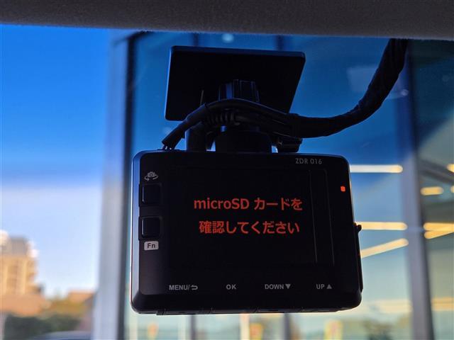 シーマ ハイブリッド VIP G BOSE 5.1chサラウンド 後席プライベートシアター サンルーフ 純正ナビ バックカメラ ETC ドラレコ レーダークルコン 革シート パワーシート シートヒーター エアシート 純正アルミホイール(7枚目)