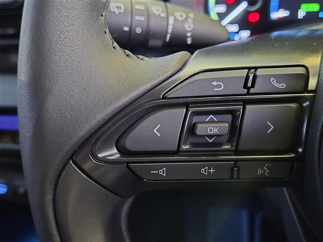 ヤリスクロス ハイブリッドＺ　アドベンチャー　純正ディスプレイオーディオ　バックカメラ　ビルトインＥＴＣ　パワーシート　シートヒーター　ハーフレザーシート　ステアリングヒーター　ＬＥＤヘッドライト　スマートキー　アダプティブクルーズ　２．０ＥＴＣ（17枚目）