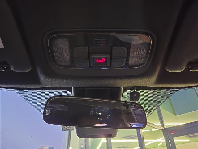 ヤリスクロス ハイブリッドＺ　アドベンチャー　純正ディスプレイオーディオ　バックカメラ　ビルトインＥＴＣ　パワーシート　シートヒーター　ハーフレザーシート　ステアリングヒーター　ＬＥＤヘッドライト　スマートキー　アダプティブクルーズ　２．０ＥＴＣ（21枚目）