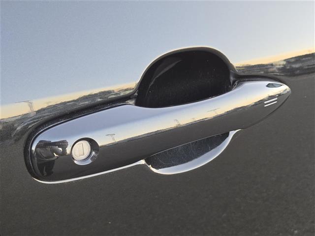 ヤリスクロス ハイブリッドＺ　アドベンチャー　純正ディスプレイオーディオ　バックカメラ　ビルトインＥＴＣ　パワーシート　シートヒーター　ハーフレザーシート　ステアリングヒーター　ＬＥＤヘッドライト　スマートキー　アダプティブクルーズ　２．０ＥＴＣ（32枚目）