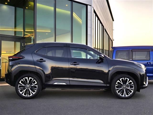 ヤリスクロス ハイブリッドＺ　アドベンチャー　純正ディスプレイオーディオ　バックカメラ　ビルトインＥＴＣ　パワーシート　シートヒーター　ハーフレザーシート　ステアリングヒーター　ＬＥＤヘッドライト　スマートキー　アダプティブクルーズ　２．０ＥＴＣ（37枚目）