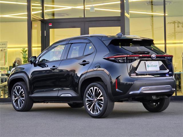 ヤリスクロス ハイブリッドＺ　アドベンチャー　純正ディスプレイオーディオ　バックカメラ　ビルトインＥＴＣ　パワーシート　シートヒーター　ハーフレザーシート　ステアリングヒーター　ＬＥＤヘッドライト　スマートキー　アダプティブクルーズ　２．０ＥＴＣ（43枚目）