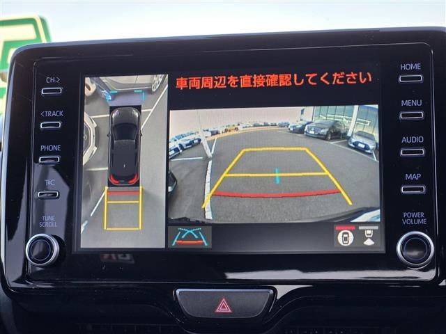 ヤリスクロス ハイブリッド　ＧＲスポーツ　純正ディスプレイオーディオ　パノラミックビューモニター　ハーフレザーシート　シートヒーター　ステアリングヒーター　ＬＥＤヘッドライト　オートライト　スマートキー　全周囲モニター　オートハイビーム（2枚目）