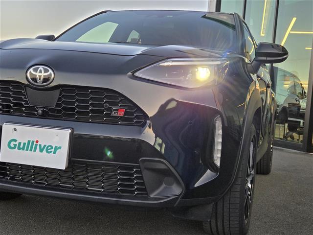 ヤリスクロス ハイブリッド　ＧＲスポーツ　純正ディスプレイオーディオ　パノラミックビューモニター　ハーフレザーシート　シートヒーター　ステアリングヒーター　ＬＥＤヘッドライト　オートライト　スマートキー　全周囲モニター　オートハイビーム（34枚目）