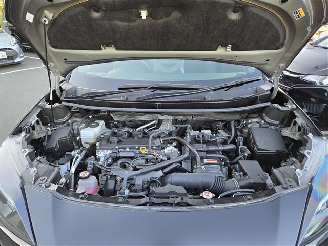 ヤリスクロス ハイブリッド　ＧＲスポーツ　純正ディスプレイオーディオ　パノラミックビューモニター　ハーフレザーシート　シートヒーター　ステアリングヒーター　ＬＥＤヘッドライト　オートライト　スマートキー　全周囲モニター　オートハイビーム（41枚目）