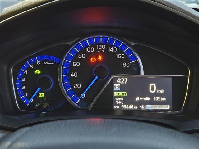 カローラフィールダー ハイブリッドG エアロツアラー・ダブルバイビー 純正7インチナビ Bluetooth接続 ドライブレコーダー バックカメラ 純正フロアマット 純正15インチアルミホイール ハーフレザーシート カーテンエアバッグ ドアバイザー オートライト ETC(9枚目)