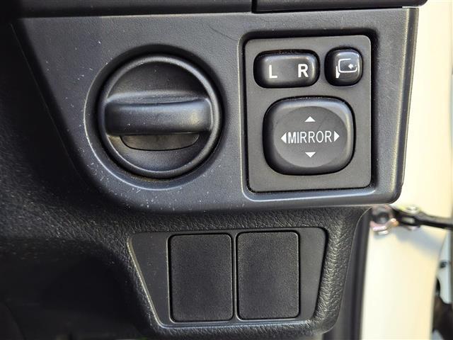 カローラフィールダー ハイブリッドG エアロツアラー・ダブルバイビー 純正7インチナビ Bluetooth接続 ドライブレコーダー バックカメラ 純正フロアマット 純正15インチアルミホイール ハーフレザーシート カーテンエアバッグ ドアバイザー オートライト ETC(13枚目)