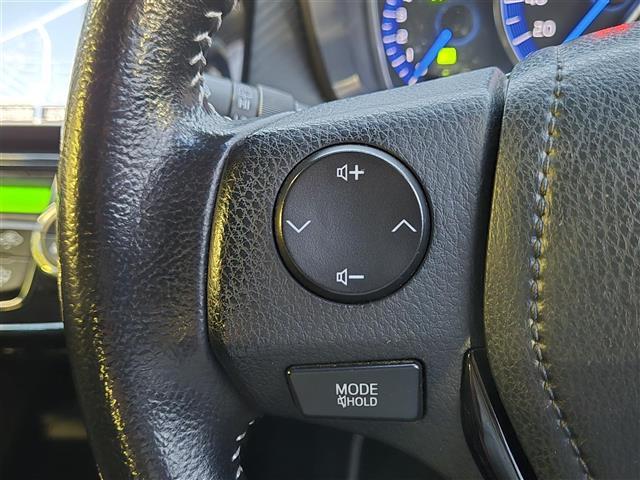 カローラフィールダー ハイブリッドG エアロツアラー・ダブルバイビー 純正7インチナビ Bluetooth接続 ドライブレコーダー バックカメラ 純正フロアマット 純正15インチアルミホイール ハーフレザーシート カーテンエアバッグ ドアバイザー オートライト ETC(15枚目)