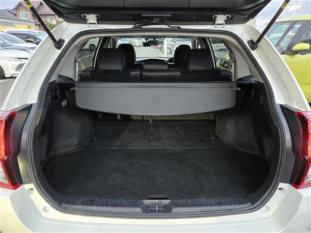 カローラフィールダー ハイブリッドG エアロツアラー・ダブルバイビー 純正7インチナビ Bluetooth接続 ドライブレコーダー バックカメラ 純正フロアマット 純正15インチアルミホイール ハーフレザーシート カーテンエアバッグ ドアバイザー オートライト ETC(32枚目)