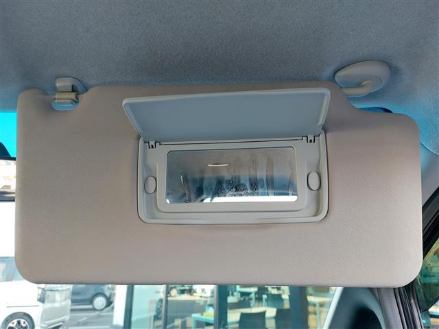 ステップワゴンスパーダ Ｚ　純正ナビ　クルーズコントロール　両側パワースライドドア　バックカメラ　純正１６インチＡＷ　ドライブレコーダー　ＬＥＤヘッドライト　ＥＴＣ　パドルシフト　純正フロアマット　フルセグＴＶ　スマートキー（20枚目）