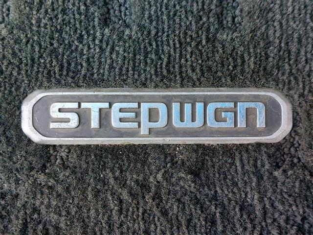 ステップワゴンスパーダ Ｚ　純正ナビ　クルーズコントロール　両側パワースライドドア　バックカメラ　純正１６インチＡＷ　ドライブレコーダー　ＬＥＤヘッドライト　ＥＴＣ　パドルシフト　純正フロアマット　フルセグＴＶ　スマートキー（23枚目）