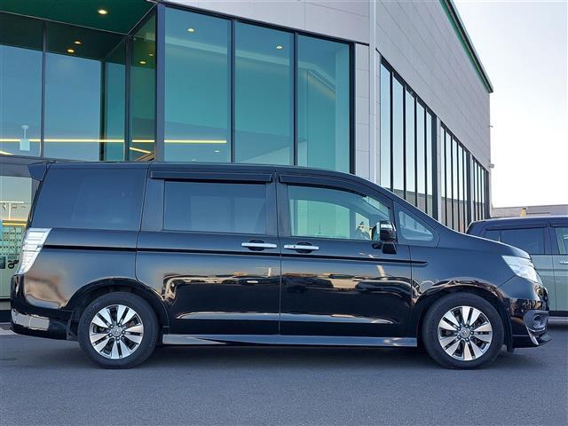 ステップワゴンスパーダ Ｚ　純正ナビ　クルーズコントロール　両側パワースライドドア　バックカメラ　純正１６インチＡＷ　ドライブレコーダー　ＬＥＤヘッドライト　ＥＴＣ　パドルシフト　純正フロアマット　フルセグＴＶ　スマートキー（37枚目）