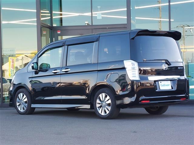 ステップワゴンスパーダ Ｚ　純正ナビ　クルーズコントロール　両側パワースライドドア　バックカメラ　純正１６インチＡＷ　ドライブレコーダー　ＬＥＤヘッドライト　ＥＴＣ　パドルシフト　純正フロアマット　フルセグＴＶ　スマートキー（43枚目）