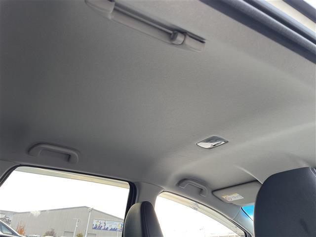 フィットハイブリッド Lパッケージ 純正ナビ バックカメラ ETC 衝突軽減 横滑り防止 クルーズコントロール ハーフレザーシート LEDヘッドライト コンフォートビューパッケージ あんしんパッケージ AUTOライト ナビ&TV LED(25枚目)