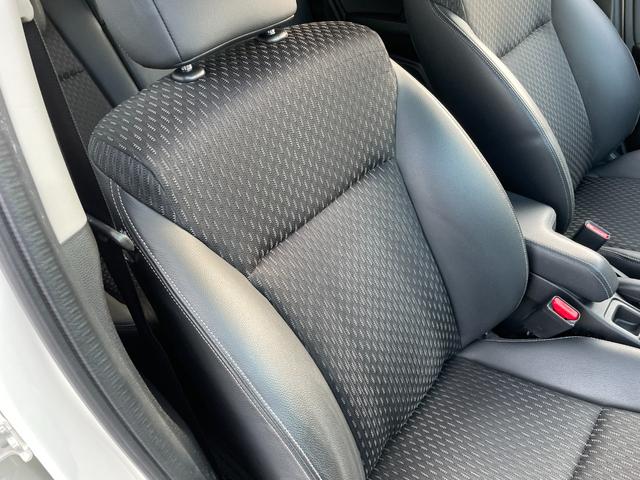 フィットハイブリッド Lパッケージ 純正ナビ バックカメラ ETC 衝突軽減 横滑り防止 クルーズコントロール ハーフレザーシート LEDヘッドライト コンフォートビューパッケージ あんしんパッケージ AUTOライト ナビ&TV LED(42枚目)