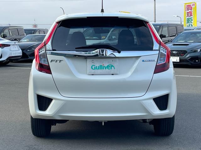 フィットハイブリッド Lパッケージ 純正ナビ バックカメラ ETC 衝突軽減 横滑り防止 クルーズコントロール ハーフレザーシート LEDヘッドライト コンフォートビューパッケージ あんしんパッケージ AUTOライト ナビ&TV LED(69枚目)