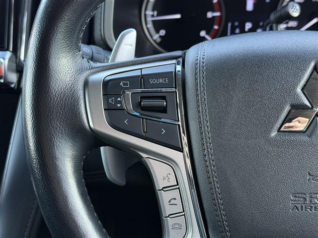 デリカＤ：５ Ｇ　パワーパッケージ　１１型ナビ　１０型後席モニター全方位カメラ　電動サイドステップ　ＪＡＯＳフロントリアスキットバー　リアラダー　マッドガード　衝突軽減　レーダークルーズコントロール　シートヒーター　ステアリングヒーター（6枚目）