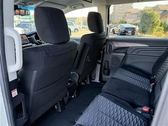 デリカＤ：５ Ｇ　パワーパッケージ　１１型ナビ　１０型後席モニター全方位カメラ　電動サイドステップ　ＪＡＯＳフロントリアスキットバー　リアラダー　マッドガード　衝突軽減　レーダークルーズコントロール　シートヒーター　ステアリングヒーター（25枚目）