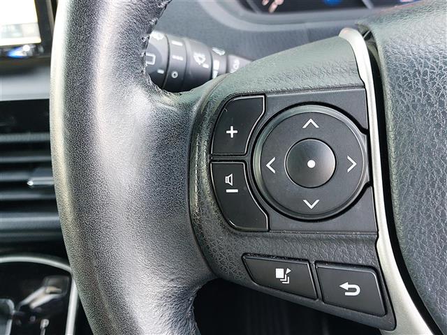 ノア Si ダブルバイビー SDナビ 両側パワースライド バックカメラ ハーフレザーシート プリクラッシュセーフティ レーンディパーチャーアラート 先行車発進告知 オートマチックハイビーム 社外アルミ付冬タイヤ有 禁煙車 ETC(14枚目)