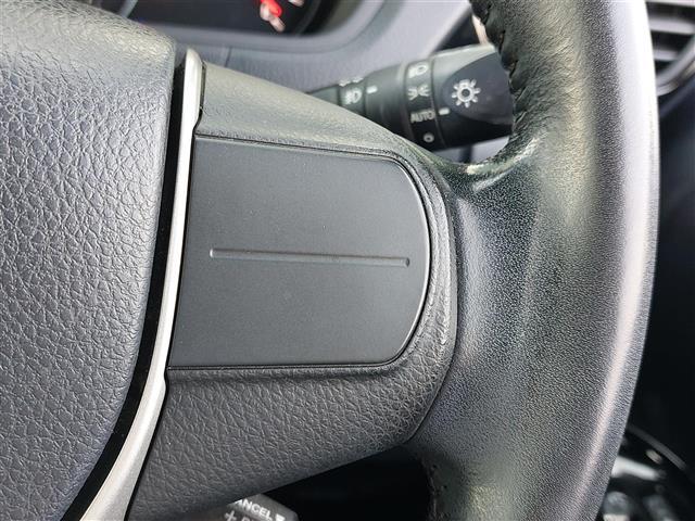 ノア Si ダブルバイビー SDナビ 両側パワースライド バックカメラ ハーフレザーシート プリクラッシュセーフティ レーンディパーチャーアラート 先行車発進告知 オートマチックハイビーム 社外アルミ付冬タイヤ有 禁煙車 ETC(15枚目)