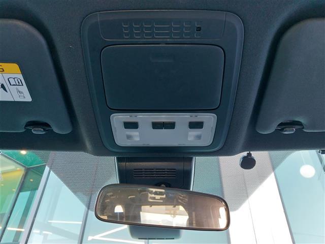 ノア Si ダブルバイビー SDナビ 両側パワースライド バックカメラ ハーフレザーシート プリクラッシュセーフティ レーンディパーチャーアラート 先行車発進告知 オートマチックハイビーム 社外アルミ付冬タイヤ有 禁煙車 ETC(19枚目)