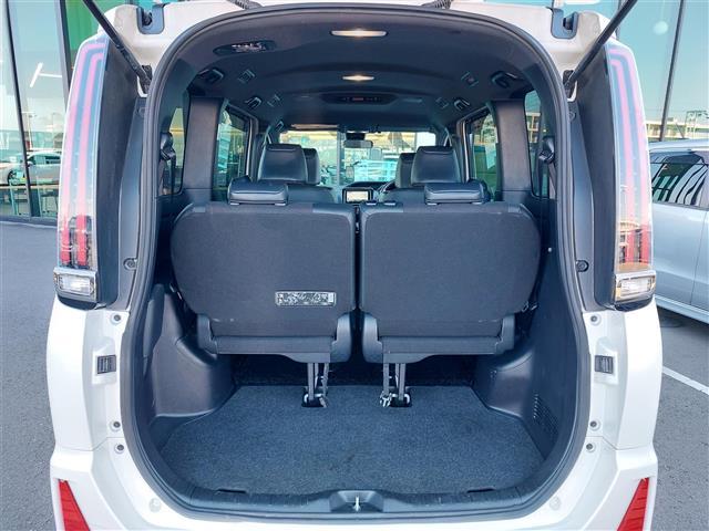 ノア Si ダブルバイビー SDナビ 両側パワースライド バックカメラ ハーフレザーシート プリクラッシュセーフティ レーンディパーチャーアラート 先行車発進告知 オートマチックハイビーム 社外アルミ付冬タイヤ有 禁煙車 ETC(32枚目)