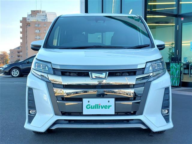 ノア Si ダブルバイビー SDナビ 両側パワースライド バックカメラ ハーフレザーシート プリクラッシュセーフティ レーンディパーチャーアラート 先行車発進告知 オートマチックハイビーム 社外アルミ付冬タイヤ有 禁煙車 ETC(35枚目)