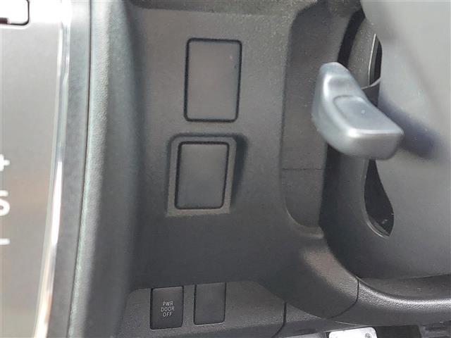 ハイエースバン スーパーGL 50TH アニバーサリーリミテッド セーフティセンス プリクラッシュセーフティ レーンキープアシスト オートハイビーム SDナビ バックカメラ 両側パワースライドドア LEDヘッドライト ベットキット ドラレコ ETC SDナビ 地デジ(19枚目)