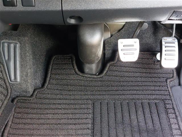 ハイエースバン スーパーGL 50TH アニバーサリーリミテッド セーフティセンス プリクラッシュセーフティ レーンキープアシスト オートハイビーム SDナビ バックカメラ 両側パワースライドドア LEDヘッドライト ベットキット ドラレコ ETC SDナビ 地デジ(25枚目)