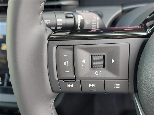 セレナ e-パワー ハイウェイスターV 登録済未使用車 12.3型ナビ プロパイロット アラウンドビューモニター インテリジェントルームミラー 前後ドライブレコーダー ETC2.0 ブラインドスポットモニター 両側電動スライドドア VDC(8枚目)