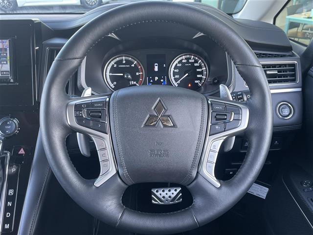 デリカD:5 P マルチアラウンドモニター 衝突軽減ブレーキ レーダークルーズコントロール 社外ナビ フルセグTV ETC ドライブレコーダー 両側電動スライドドア パワーバックドア シートヒーター パドルシフト 3列(2枚目)