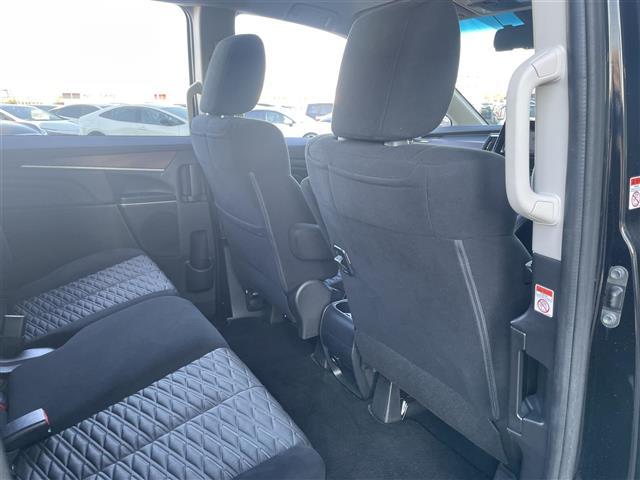 デリカD:5 P マルチアラウンドモニター 衝突軽減ブレーキ レーダークルーズコントロール 社外ナビ フルセグTV ETC ドライブレコーダー 両側電動スライドドア パワーバックドア シートヒーター パドルシフト 3列(20枚目)