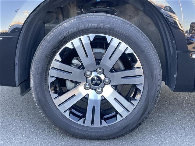 デリカD:5 P マルチアラウンドモニター 衝突軽減ブレーキ レーダークルーズコントロール 社外ナビ フルセグTV ETC ドライブレコーダー 両側電動スライドドア パワーバックドア シートヒーター パドルシフト 3列(41枚目)