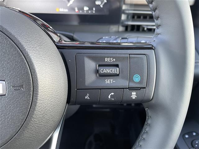 セレナ e-パワー ハイウェイスターV 登録済未使用車 12型ナビ 全方位カメラ ETC2.0 プロパイロット インテリジェントルームミラー 後席モニター ドライブレコーダー LEDライト コーナーセンサー 衝突軽減ブレーキ VDC LDP(19枚目)