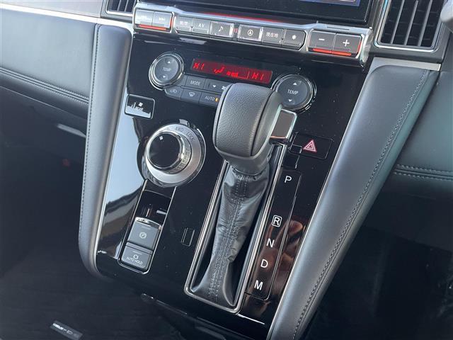 デリカD:5 P ワンオーナー アルパイン11型ナビ AC100V 両側電動スライド バックカメラ JAOSマッドガード X TREME-J16インチAW OPEN COUNTRY R/T シートヒーター パワーシート(11枚目)