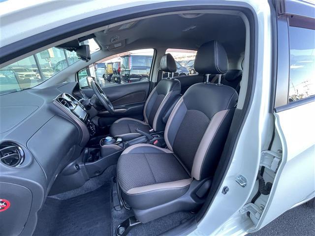 ノート e-パワー メダリスト 純正ナビ アラウンドビューモニター 前後ソナー ETC LEDヘッドライト 車線逸脱防止支援システム プッシュスタート シートカバー 純正15インチAW 純正フロアマット 取扱説明書 スマートキー×2(26枚目)