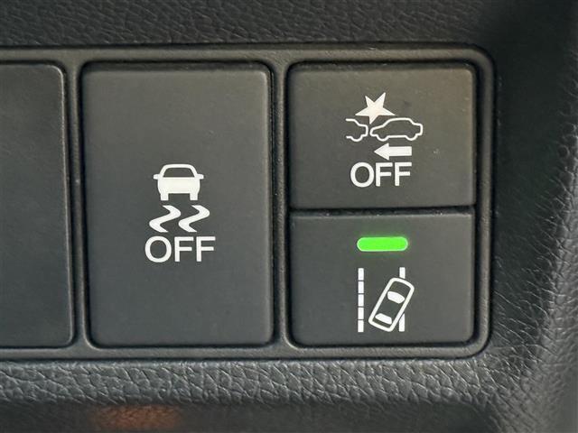 ステップワゴンスパーダ スパーダクールスピリット　アドバンスパッケージα　ワンオーナー　後席モニター　衝突軽減　ＥＴＣ　純正ナビ　アダクティブクルーズコントロール　パドルシフト　両側電動スライドドア　ＬＥＤヘッドライト　スマートキー　プッシュスタート　スペアキー　フルセグ（14枚目）