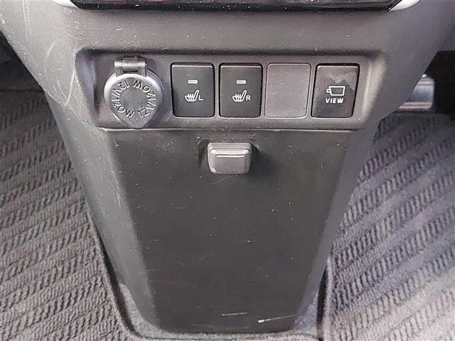 ルーミー カスタムＧ－Ｔ　純正ナビ　パノラミックビューモニタードラレコ　ＥＴＣ　両側電動スライドドア　クルーズコントロール　ＬＥＤヘッドライト　フォグランプ　コーナーセンサー　シートヒーター　衝突軽減ブレーキ　横滑り防止（12枚目）