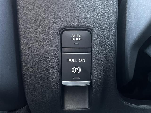 セレナ ハイウェイスターＶ　プロパイロット　純正１２．３インチナビ　フルセグ　アラウンドビューモニター　フリップダウンモニター　両側パワースライドドア　インテリジェントルームミラー　ビルトインＥＴＣ２．０　パドルシフト　ＥＳＣ（11枚目）